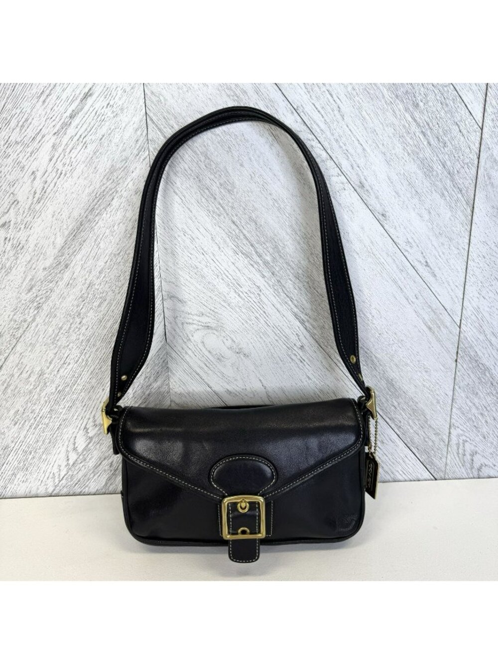 Vintage 2003 Coach Soho Flap Small Shoulder Bag Black Leather M13-9127 Y2K